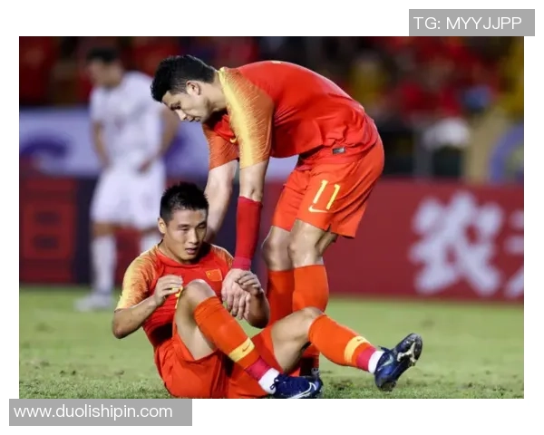 国足球星归化潮引发热议中国足球未来发展方向何去何从