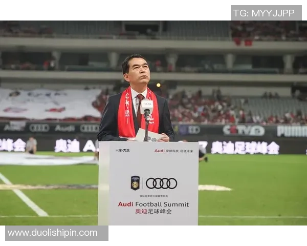 潮男足球星场内外皆焦点引领时尚风潮尽显非凡魅力 潮男足球星场内外皆焦点引领时尚风潮尽显非凡魅力